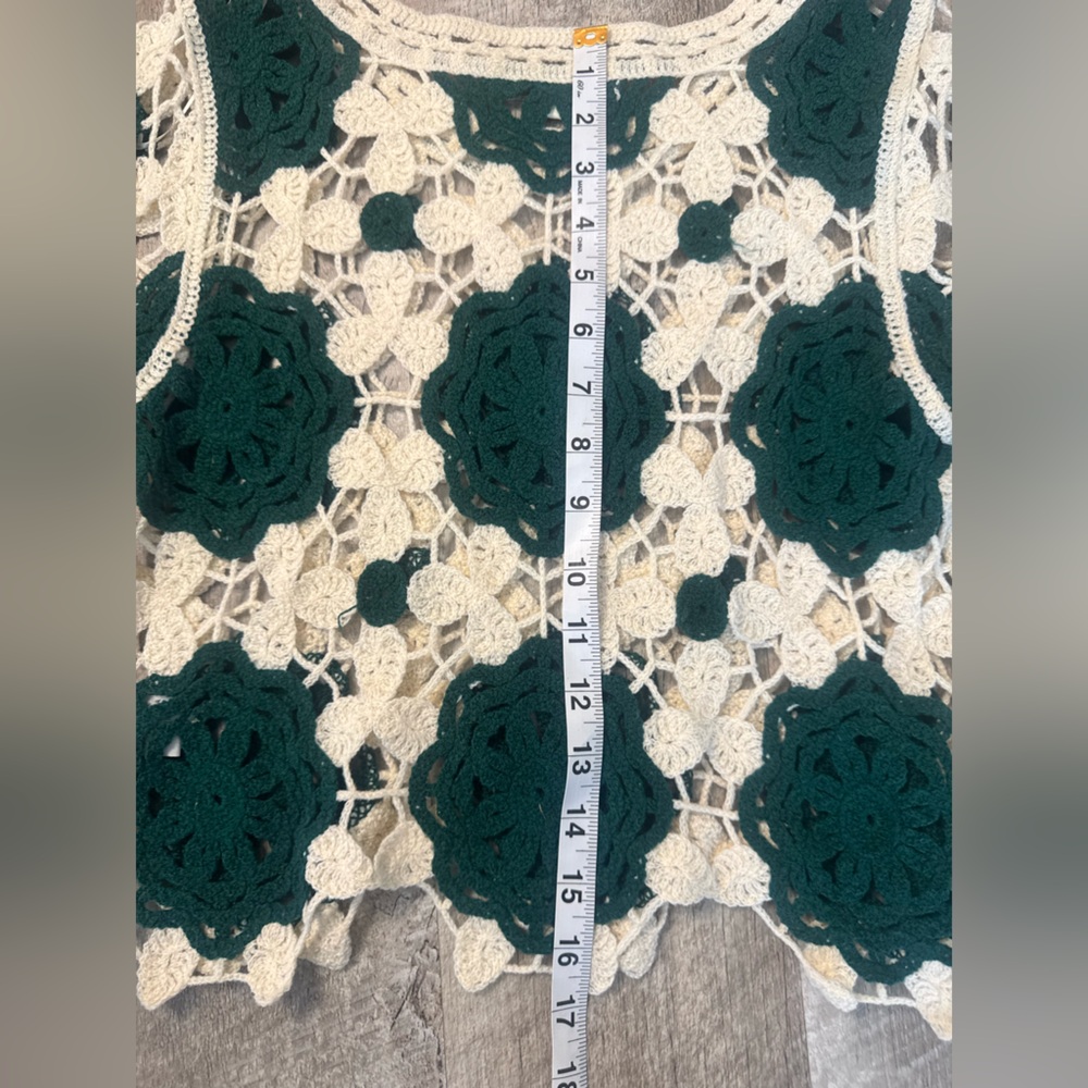Rebellion size XS cream/green crochet long sleeve top- very good condition - Picture 10 of 11